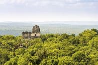 Pyramides mayas et volcans sacrÃ©s
