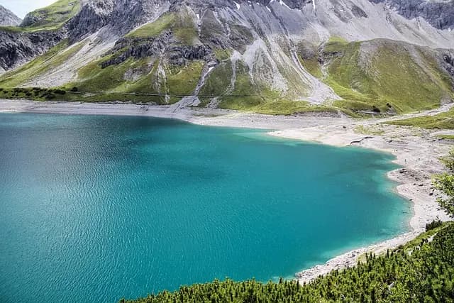 Les destinations incontournables pour découvrir les plus beaux pays